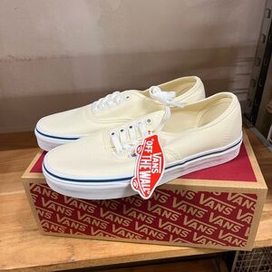 Vans Authentic White, women’s 8.5